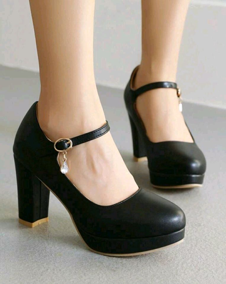 Women Closed Shoes - Bob Adams Omec Online Smart Shop